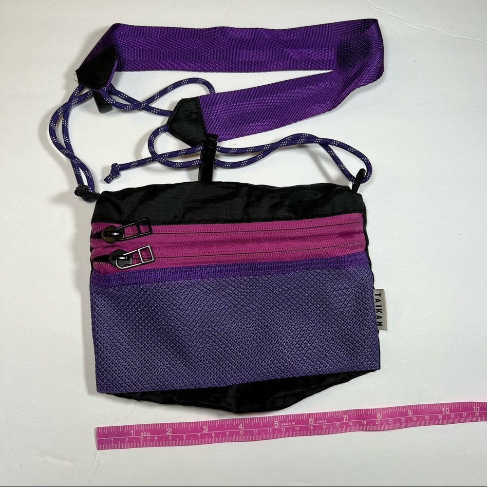 Taikan Urban Outfitters Purple bungee cord adjustable bag 8x6 - Picture 3 of 4